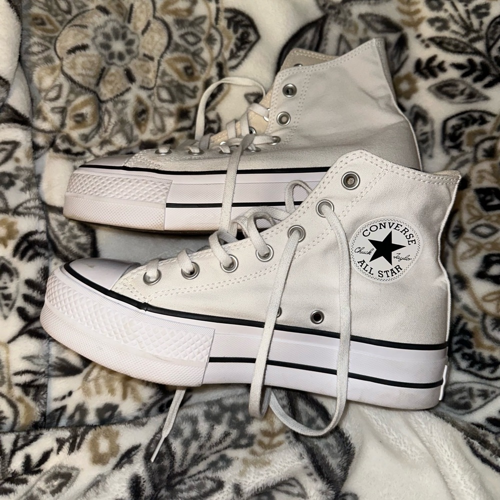 Platform Converse